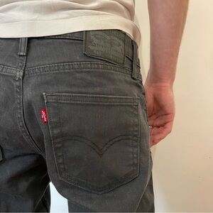 Levi's Slim Straight Men’s Jeans in Charcoal